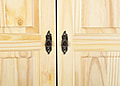 Dielenschrank Bern 3 Türen Kiefer Massivholz natur lackiert