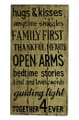 Wall Art Deko Holzschild - "Hugs and kisses" im Vintage Look