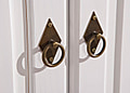 Kleiderschrank DANZ 2 Schrank mit 2 Türen Kiefer weiß lackiert