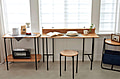Schreibtisch Tisch mit Metallgestell und Ablage
