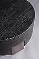 Couchtisch COALS Rund Ø 81 cm in schwarz von DUTCH BONE